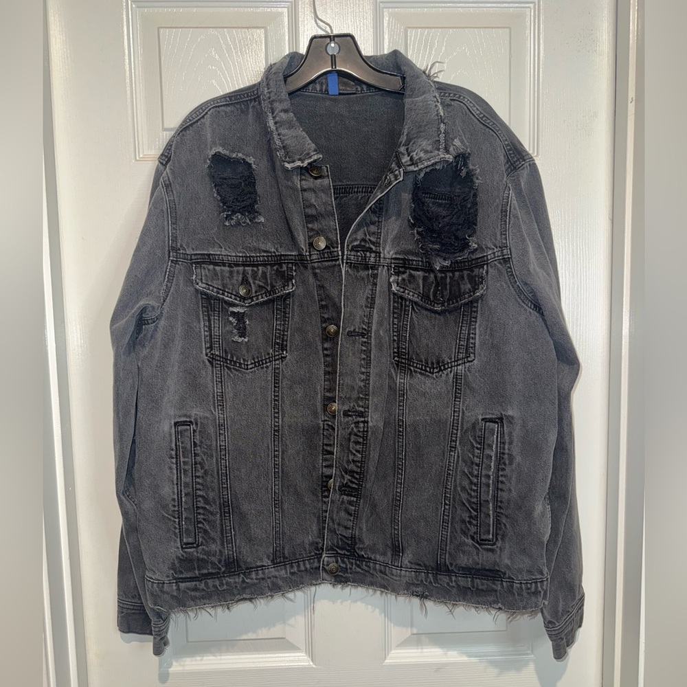 H&M Divided Black Denim Jacket. Size XL
